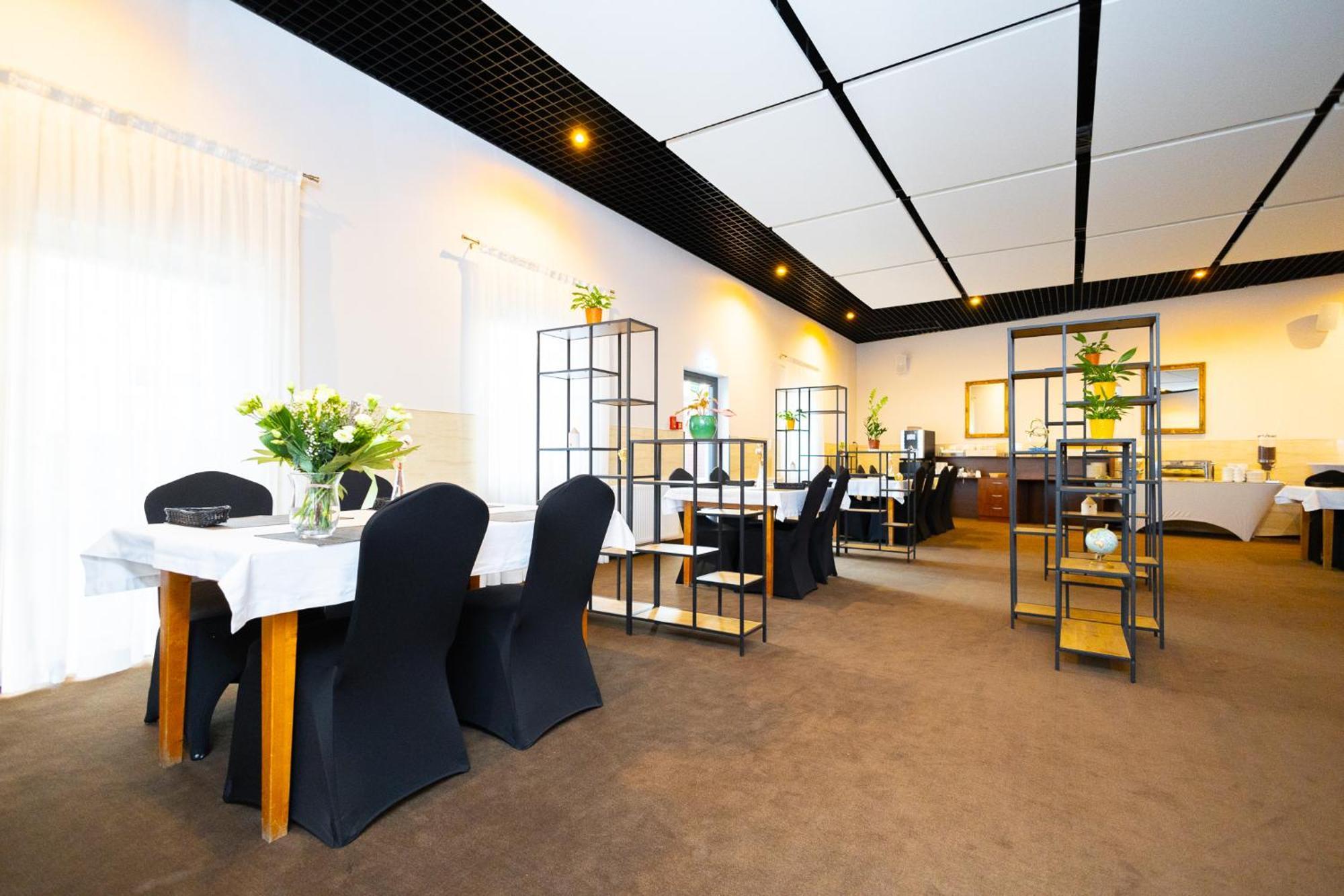 Hotel Arden Środa Śląska 外观 照片